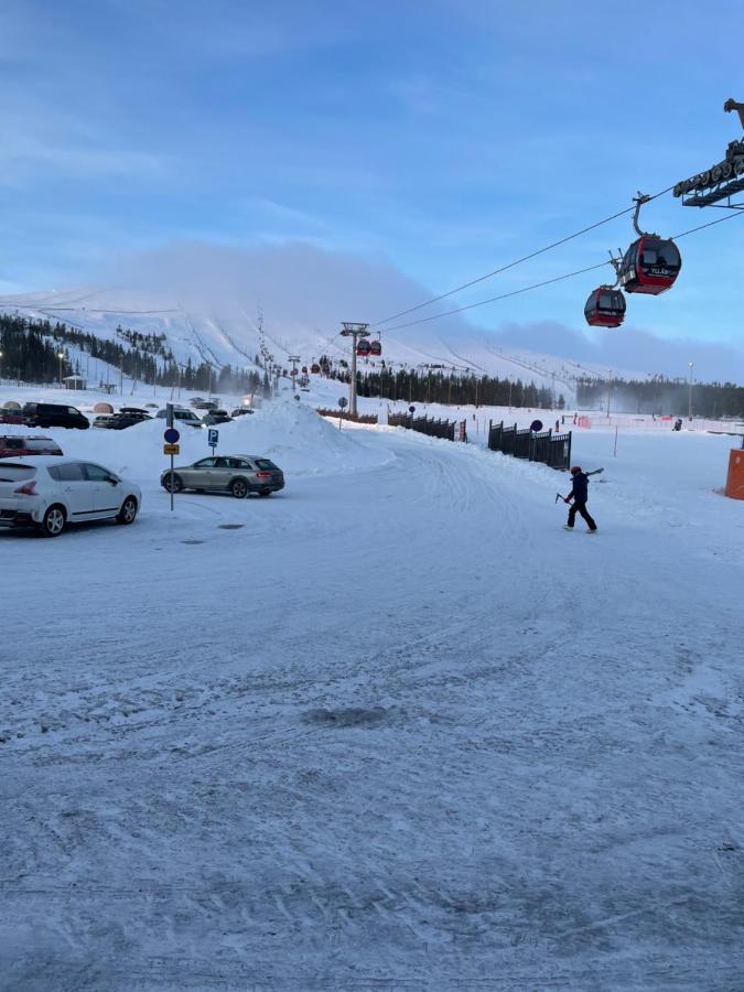 Yllaestoelli 2 A, Aekaeslompolo Kolari