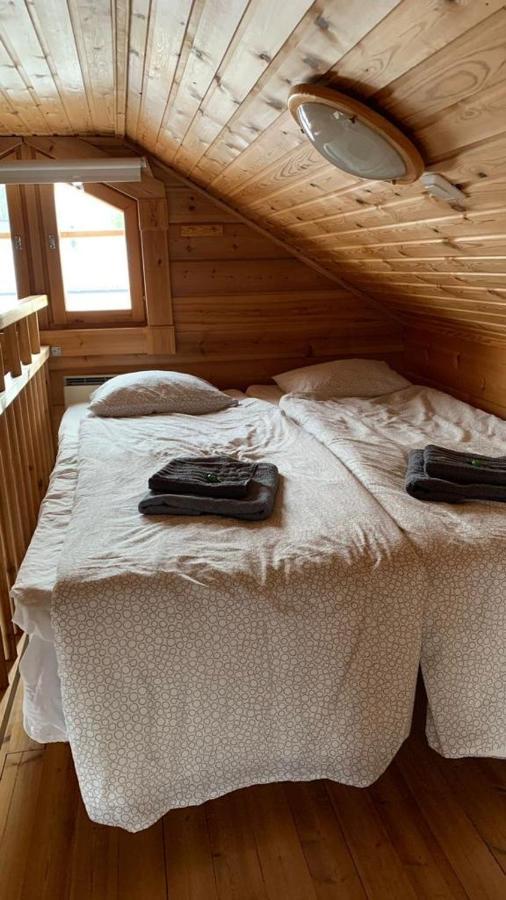 Yllaestoelli 2 A, Aekaeslompolo Chalet *