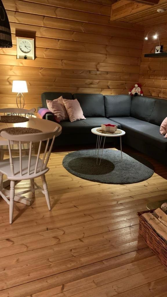 Chalet Yllaestoelli 2 A, Aekaeslompolo Kolari