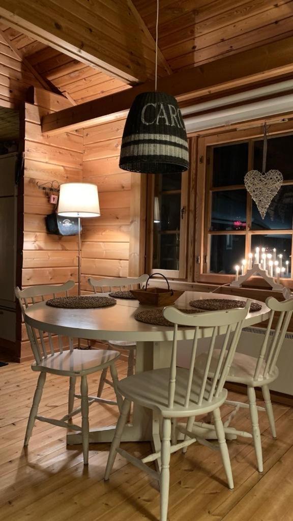 Chalet Yllaestoelli 2 A, Aekaeslompolo *